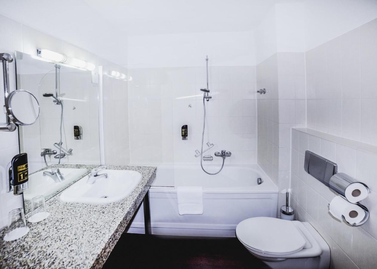 ויהל Hotel Zur Post מראה חיצוני תמונה